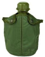 BELG.FELDFLASCHE 0,75 LTR.M.HÜLLE PVC OLIV NEUW.