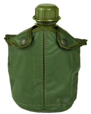 BELG.FELDFLASCHE 0,75 LTR.M.HÜLLE PVC OLIV NEUW.